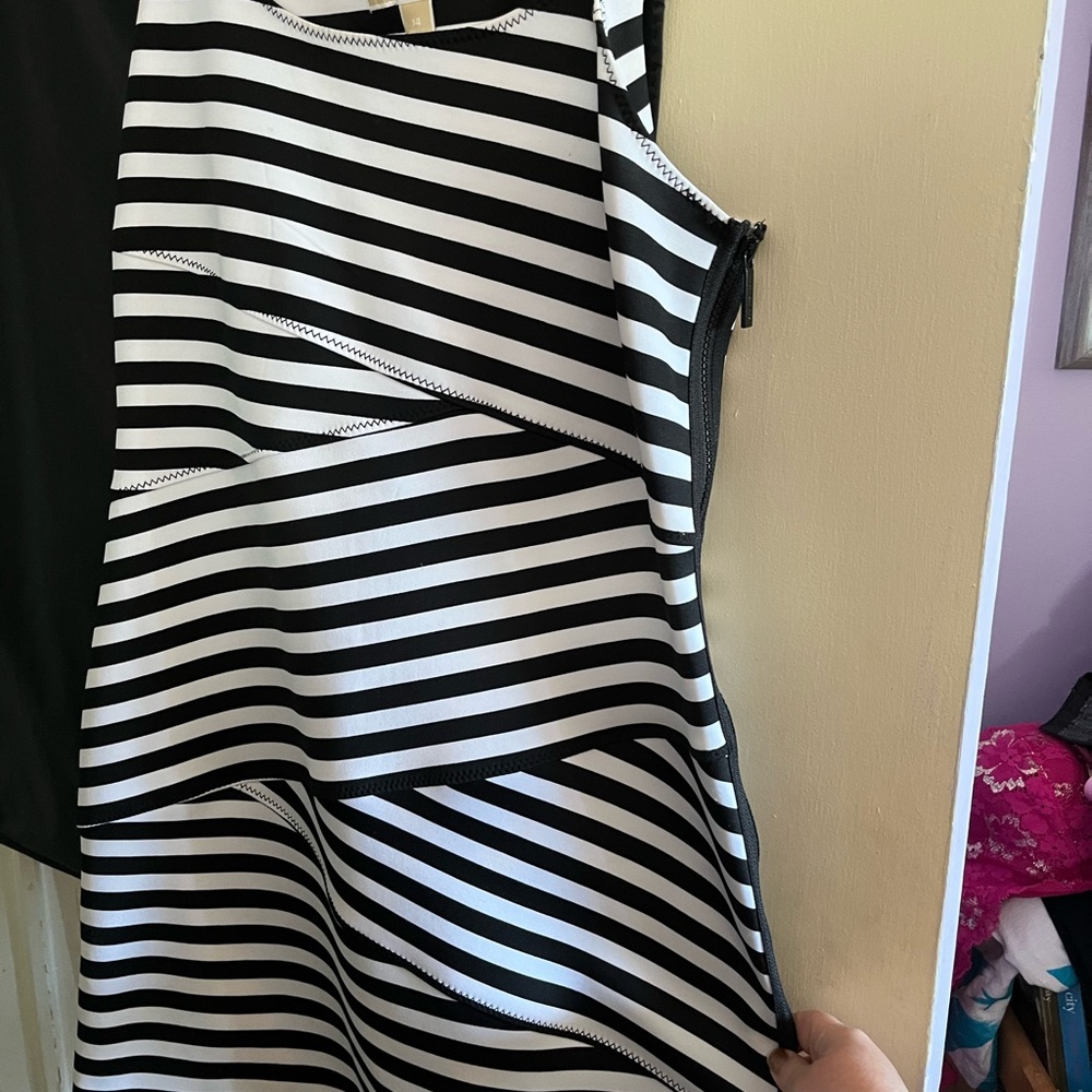 Michael Kors black and white striped dress sz 14 - Picture 2 of 3